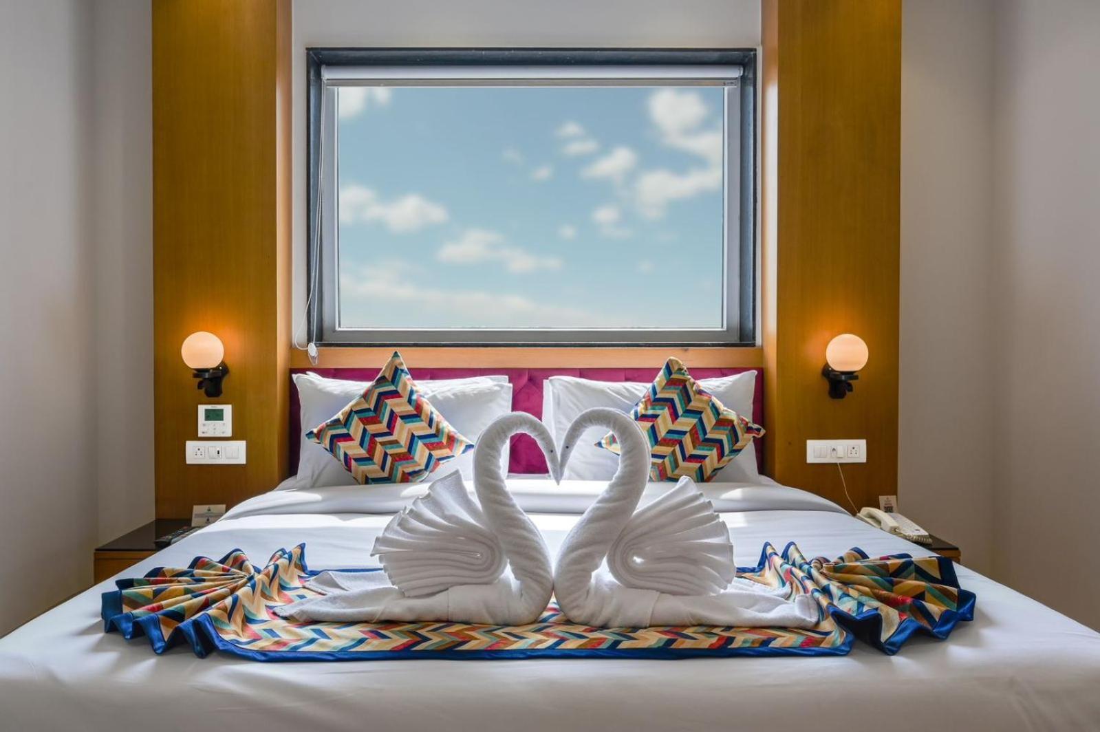 Classio Royale By Io Hotels Near Golden Temple Amritsar Zewnętrze zdjęcie